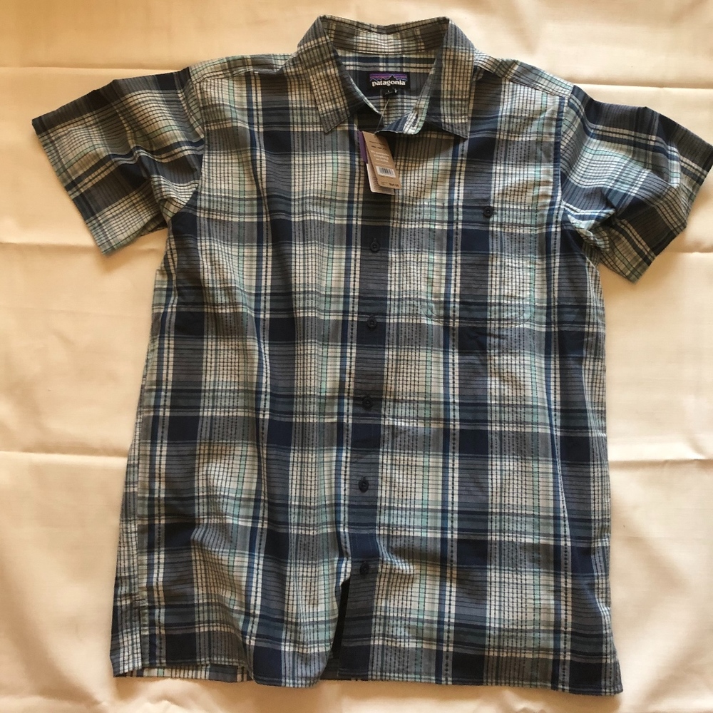 NWT Patagonia Puckerware Button Up Shirt